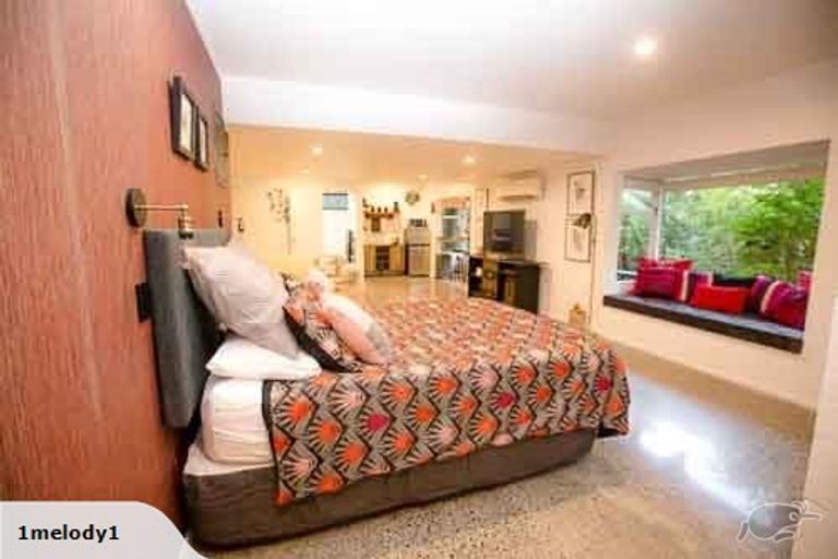 Photo of property in 55a Tui Glen Road, Birkenhead, Auckland, 0626