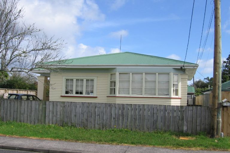 Photo of property in 4a Ascot Avenue, Henderson, Auckland, 0610