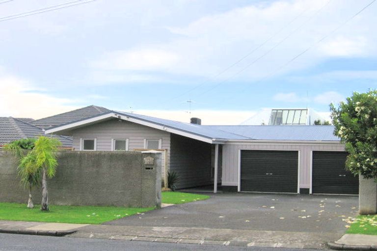 Photo of property in 1/138 Clovelly Road, Bucklands Beach, Auckland, 2012