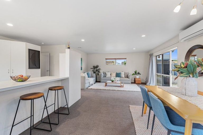 Photo of property in 72 Evans Road, Papamoa Beach, Papamoa, 3118