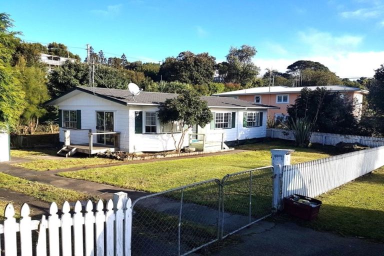 Photo of property in 4 Cockburn Street, Onerahi, Whangarei, 0110