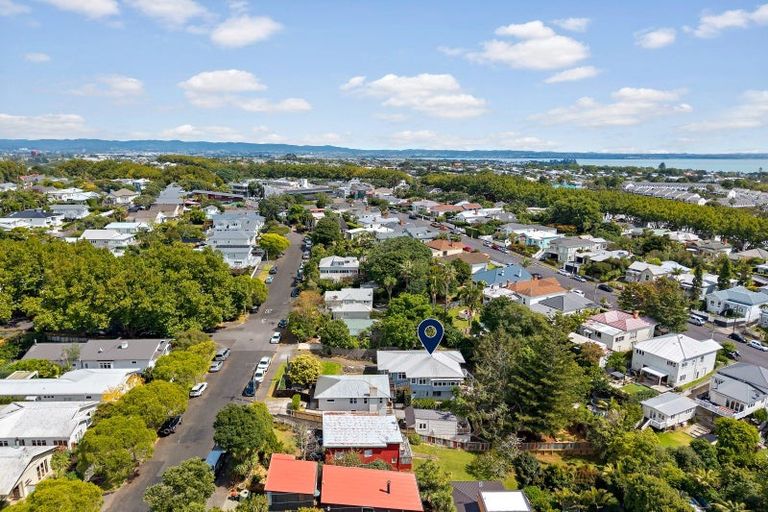 Photo of property in 8 Allen Road, Grey Lynn, Auckland, 1021