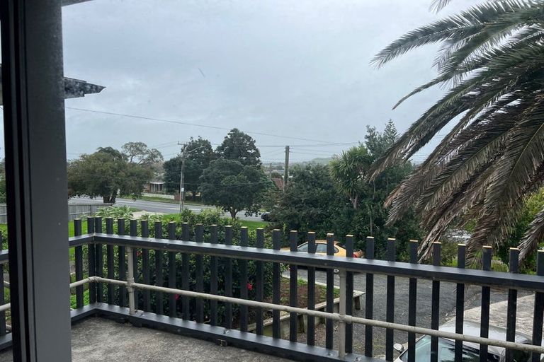Photo of property in 582 Massey Road, Mangere, Auckland, 2022