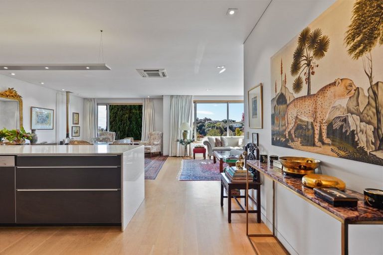 Photo of property in 8/5 Tanner Street, Havelock North, 4130