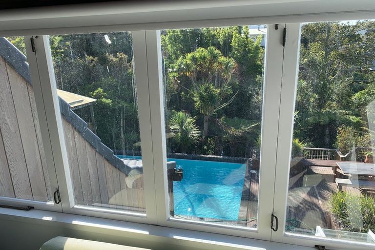 Photo of property in 94 Kowhai Road, Campbells Bay, Auckland, 0630