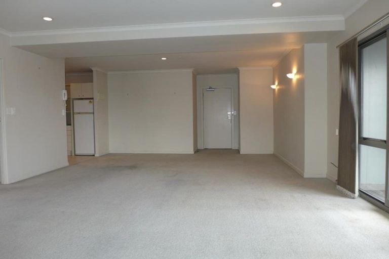 Photo of property in Tower Hill Apartments, 14a/1 Emily Place, Auckland Central, Auckland, 1010