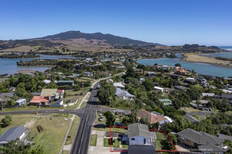 Photo of property in 4 Norrie Avenue, Raglan, 3225