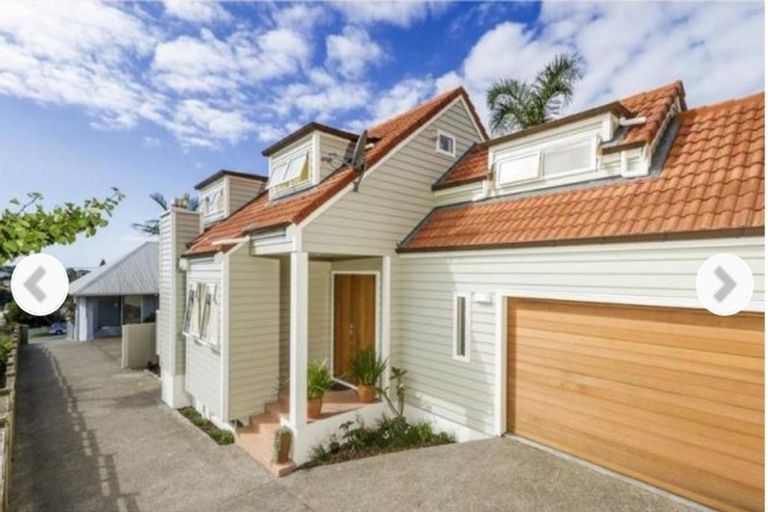 Photo of property in 2/24 Rangitoto Terrace, Milford, Auckland, 0620