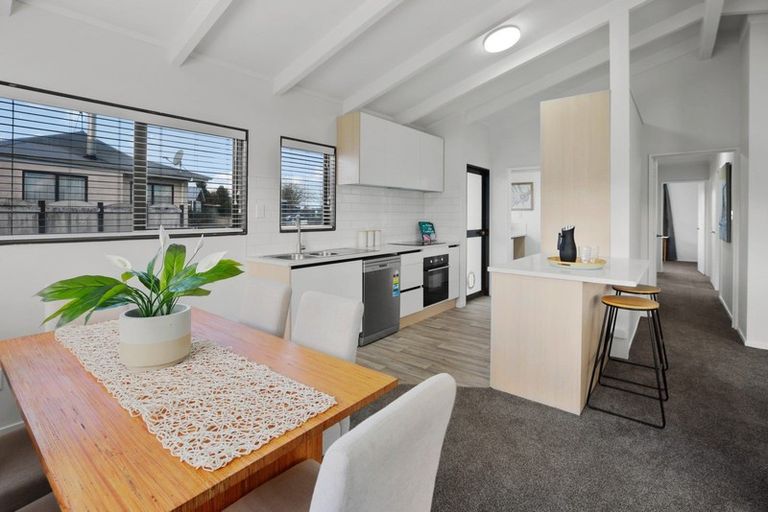 Photo of property in 8 Brightwell Place, Nawton, Hamilton, 3200