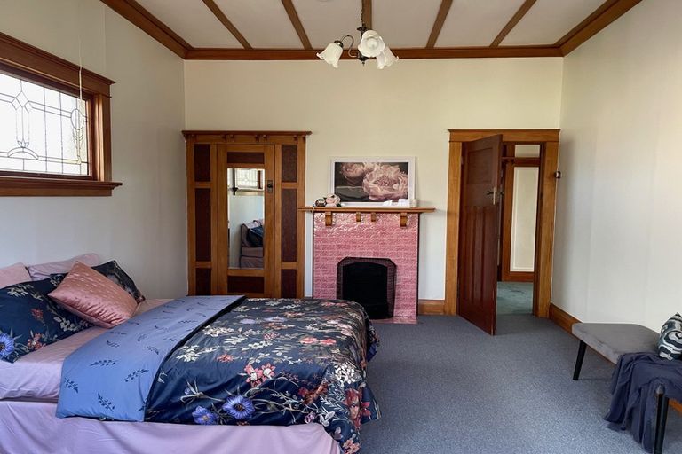 Photo of property in 1 Home Street, Winton, 9720