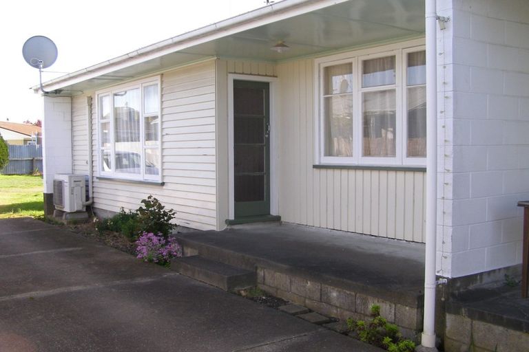 Photo of property in 1/143 Gloucester Street, Taradale, Napier, 4112