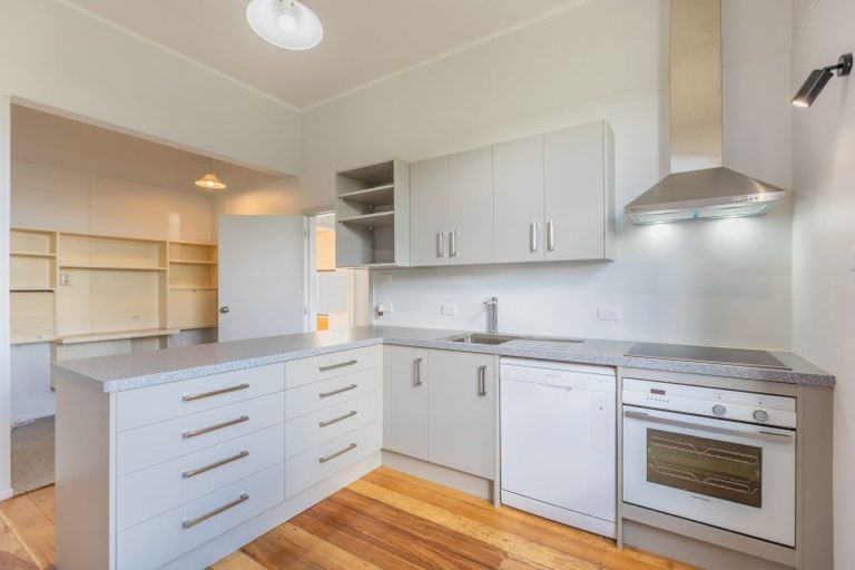 Photo of property in 1 Montgomery Street, Waipukurau, 4200