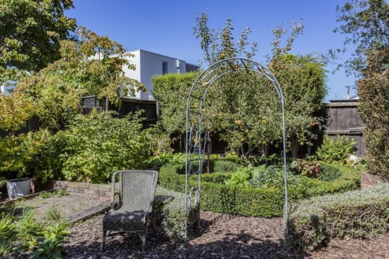 Photo of property in 23b Taylors Avenue, Bryndwr, Christchurch, 8052