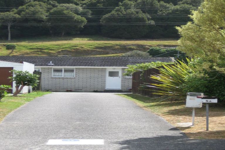 Photo of property in 2/5 Fremont Grove, Totara Park, Upper Hutt, 5018
