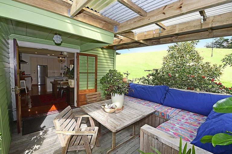 Photo of property in 21 Pakiri Road, Leigh, Warkworth, 0985