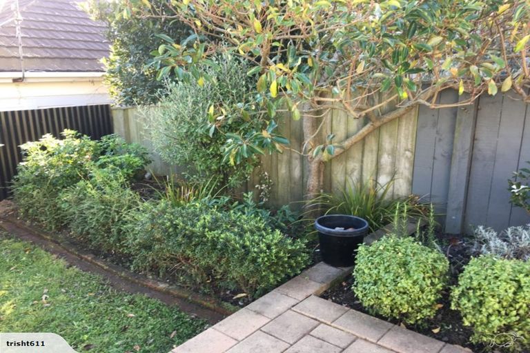 Photo of property in 9 Herald Terrace, Berhampore, Wellington, 6023