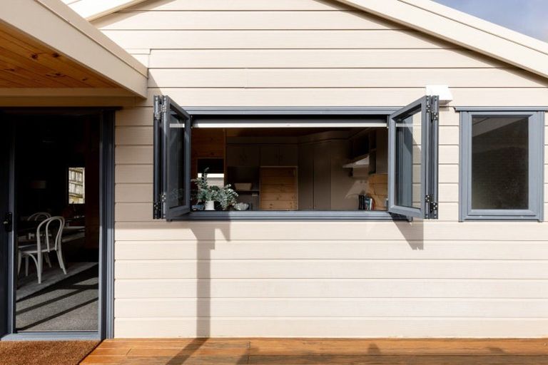 Photo of property in 340b Oceanbeach Road, Mount Maunganui, 3116