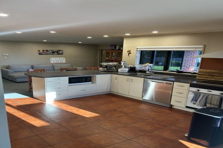 Photo of property in 6 Owhatiura Drive, Lynmore, Rotorua, 3010