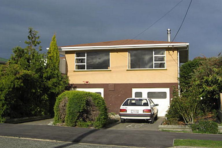Photo of property in 14 Arthur Street, Holmes Hill, Oamaru, 9401