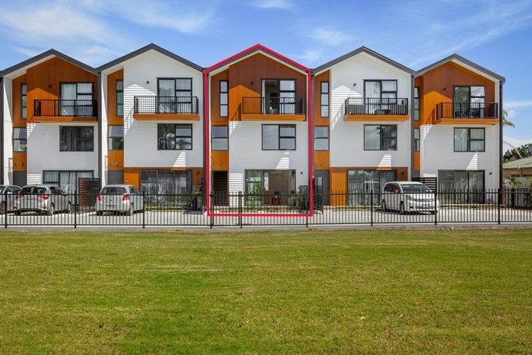 Photo of property in 26c Brennan Avenue, Te Atatu Peninsula, Auckland, 0610