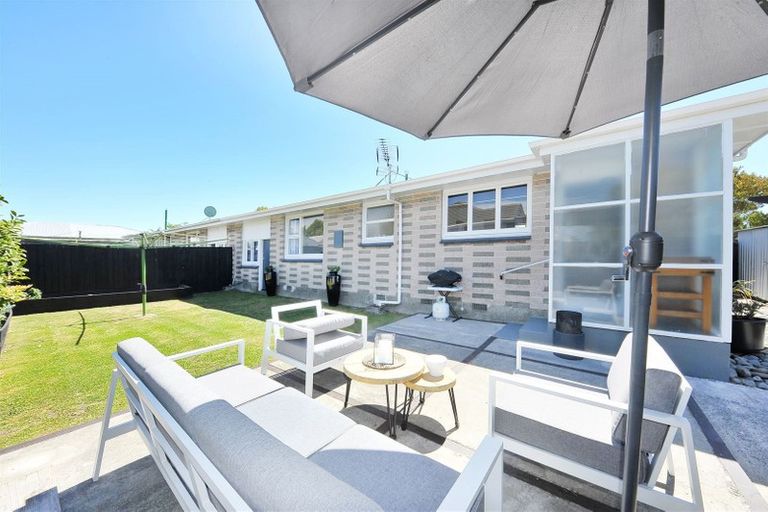 Photo of property in 2/56 Surrey Street, Linwood, Christchurch, 8062