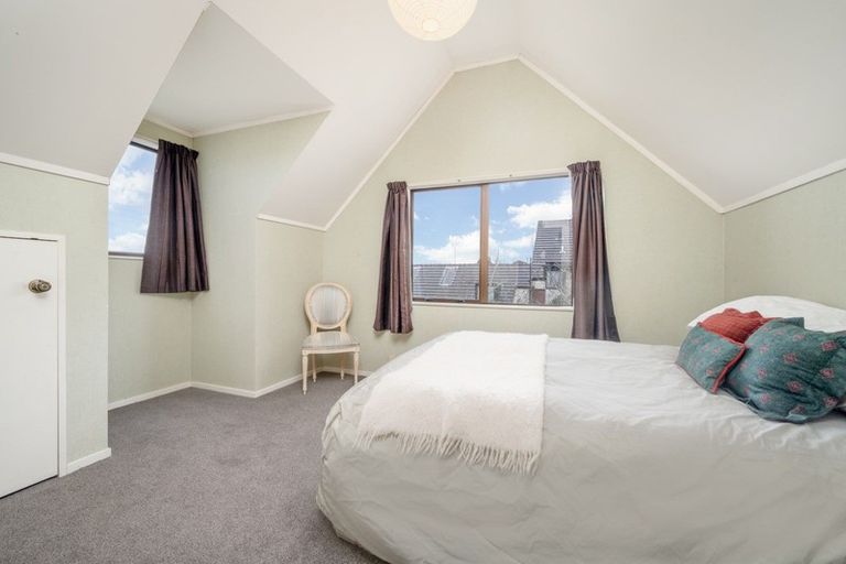 Photo of property in 80b Aviemore Drive, Highland Park, Auckland, 2010