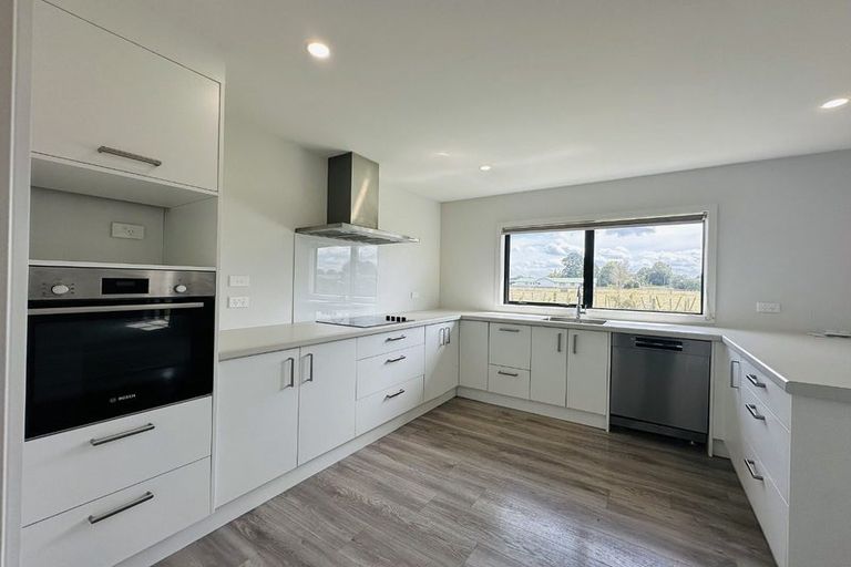 Photo of property in 24 Lissette Road, Newstead, Hamilton, 3286