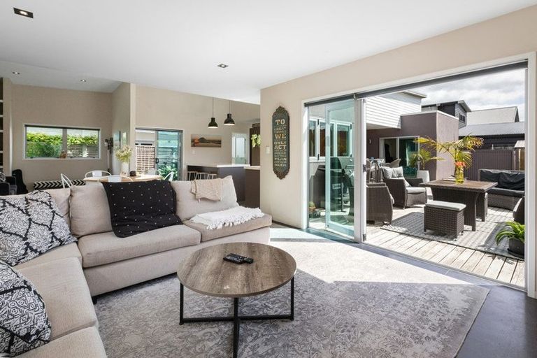 Photo of property in 12 Palm Grove, Waihi Beach, 3611