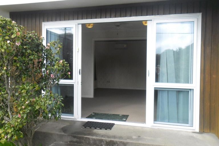 Photo of property in 67 Bluegum Road, Paraparaumu Beach, Paraparaumu, 5032