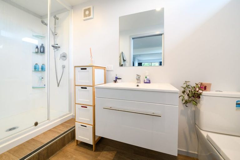 Photo of property in 6 Pukatea Place, Milson, Palmerston North, 4414