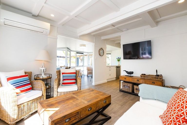 Photo of property in 38 Kuku Street, Te Awanga, 4102