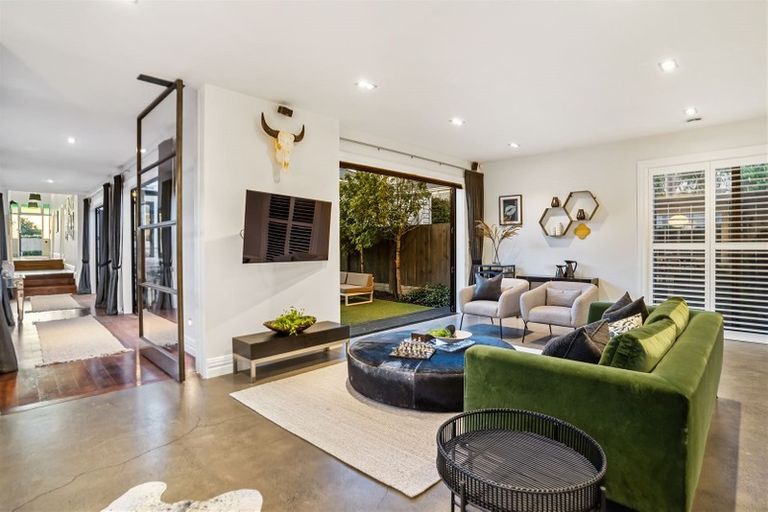 Photo of property in 3 Goring Road, Sandringham, Auckland, 1025