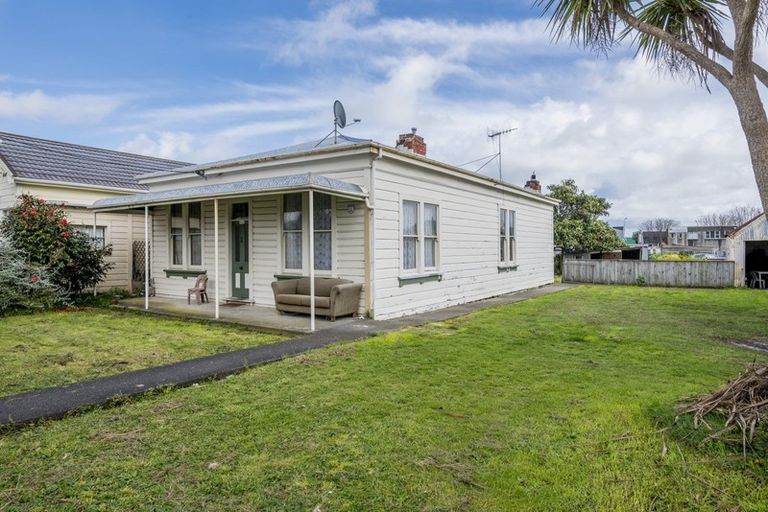 Photo of property in 125 Cambridge Street, Levin, 5510