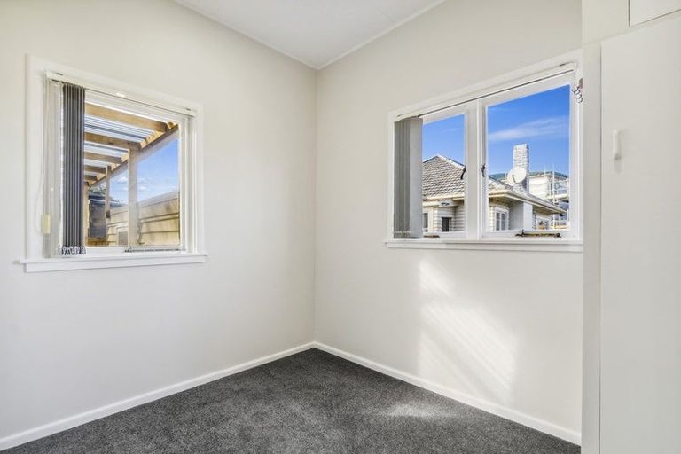 Photo of property in 22 Ranfurly Road, Papatoetoe, Auckland, 2104