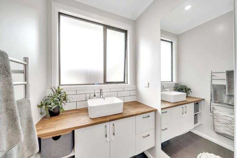 Photo of property in 13 Sussex Street, Weston, Oamaru, 9401