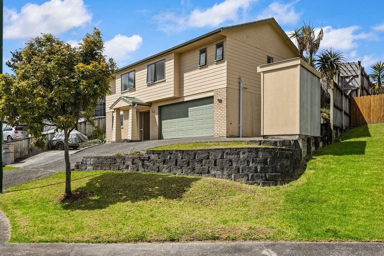 Photo of property in 26 Carillon Place, Massey, Auckland, 0614