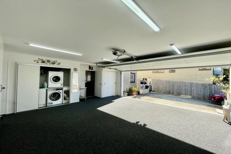 Photo of property in 19 Mason Street, New Lynn, Auckland, 0600