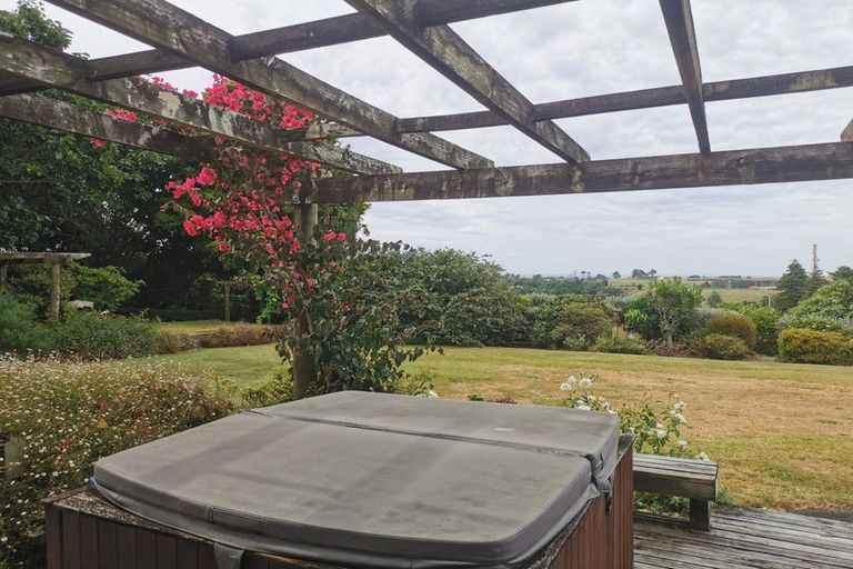 Photo of property in 223 Mataro Road, Onaero, Urenui, 4375