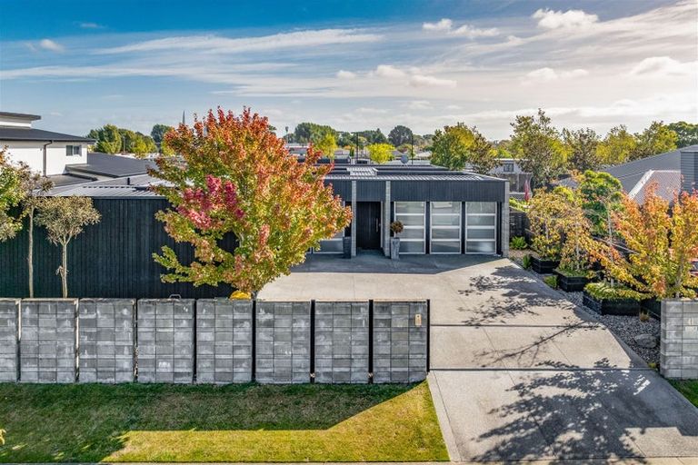 Photo of property in 41 Westpark Drive, Burnside, Christchurch, 8053