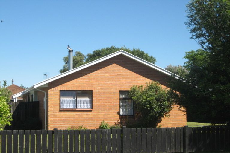 Photo of property in 62 Arcon Drive, Broomfield, Christchurch, 8042