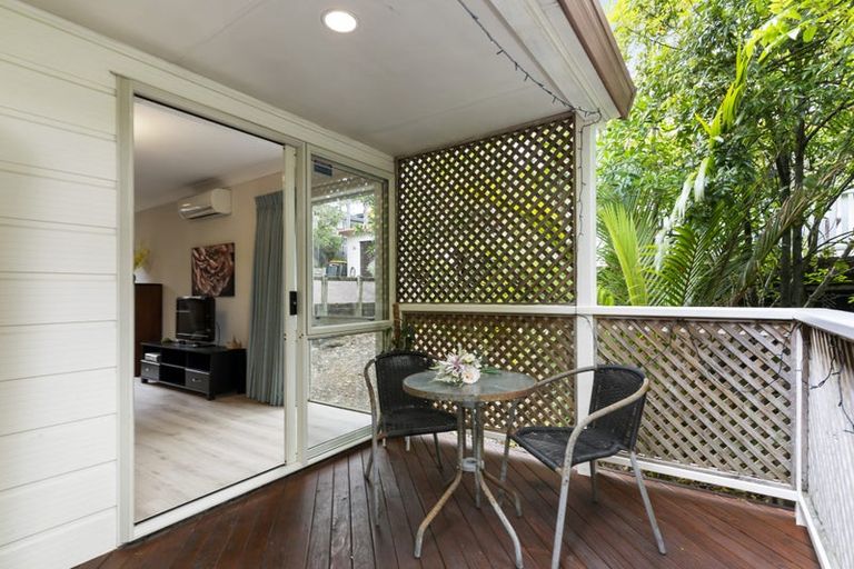 Photo of property in 2/13a Sandspit Road, Cockle Bay, Auckland, 2014