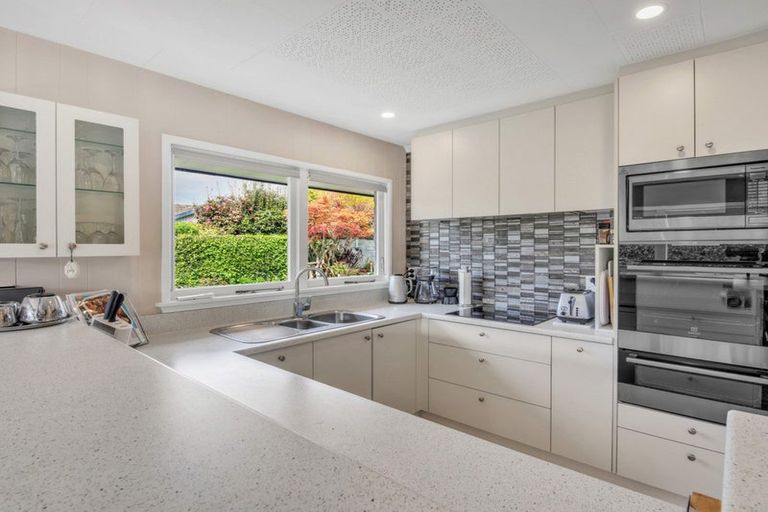 Photo of property in 2/19 Raxworthy Street, Ilam, Christchurch, 8041