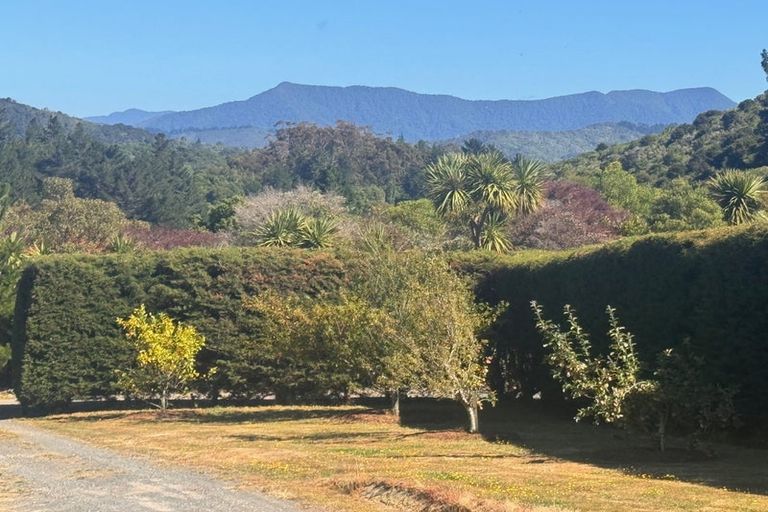 Photo of property in 127 Boons Valley Road, Waikawa, Picton, 7220