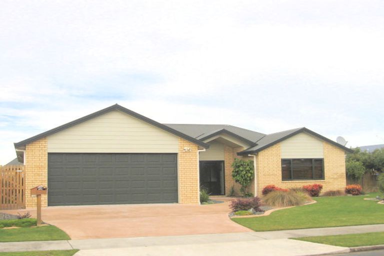 Photo of property in 19 Saxon Woods Drive, Rototuna North, Hamilton, 3210