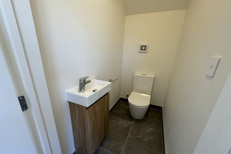 Photo of property in 22c Toru Street, Te Atatu Peninsula, Auckland, 0610