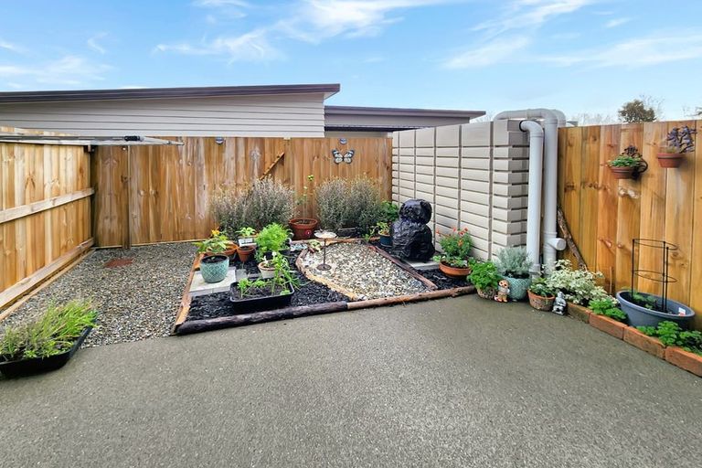Photo of property in 5/6 Peel Place, Wainuiomata, Lower Hutt, 5014