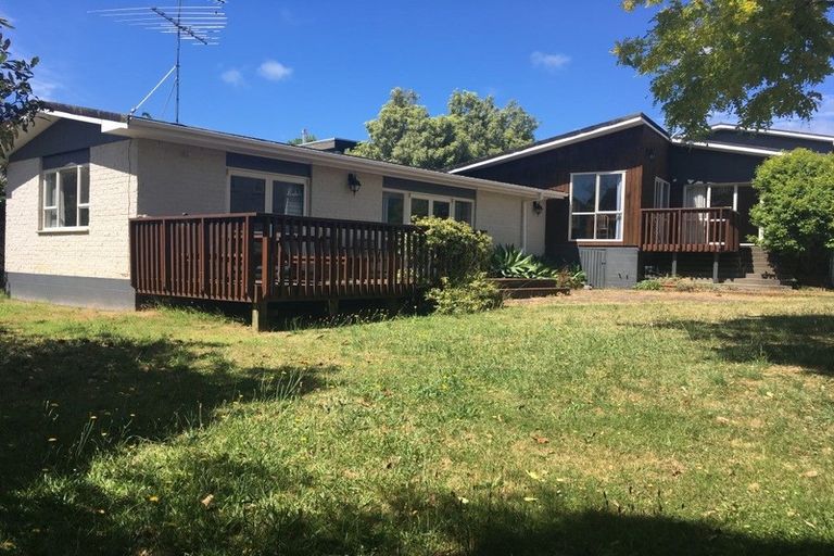 Photo of property in 44 Marywil Crescent, Hillcrest, Auckland, 0627