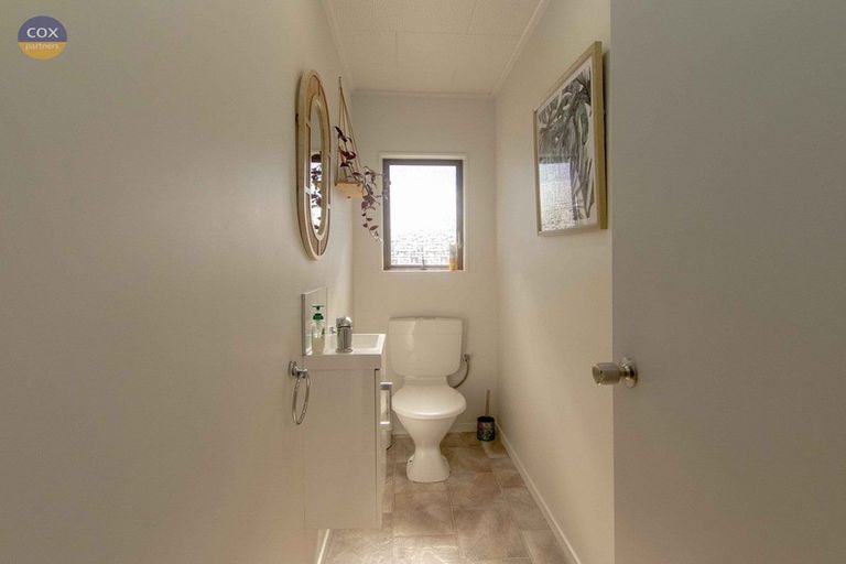 Photo of property in 8 Ryan Crescent, Greenmeadows, Napier, 4112