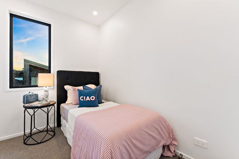 Photo of property in 36 Amber Court, Stonefields, 1072