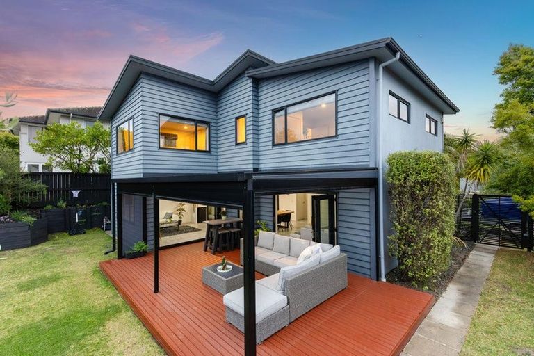 Photo of property in 192 Schnapper Rock Road, Schnapper Rock, Auckland, 0632